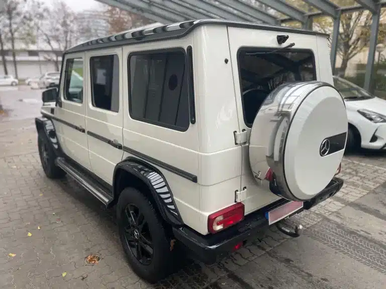 Sauberer Mercedes genießt eine Lackveredelung bei Autopflege Diamant in München